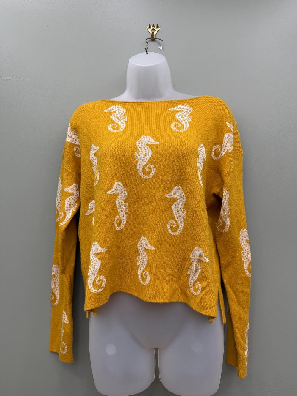 Philosophy Seahorse Sweater Medium Mustard Coastal Nautical Novelty Knit